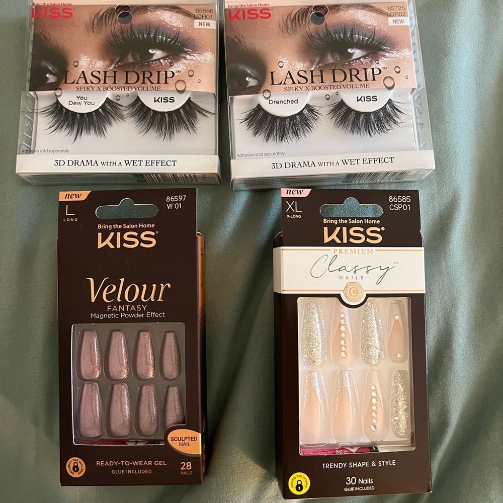 Kiss Fake Lashes and Nail Set